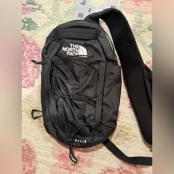NEW North Face Men's Black Borealis Swing Bag - Picture 2 of 3